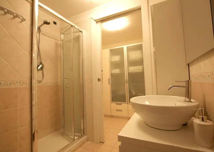 Appia Antica 2br With Swimming Pool